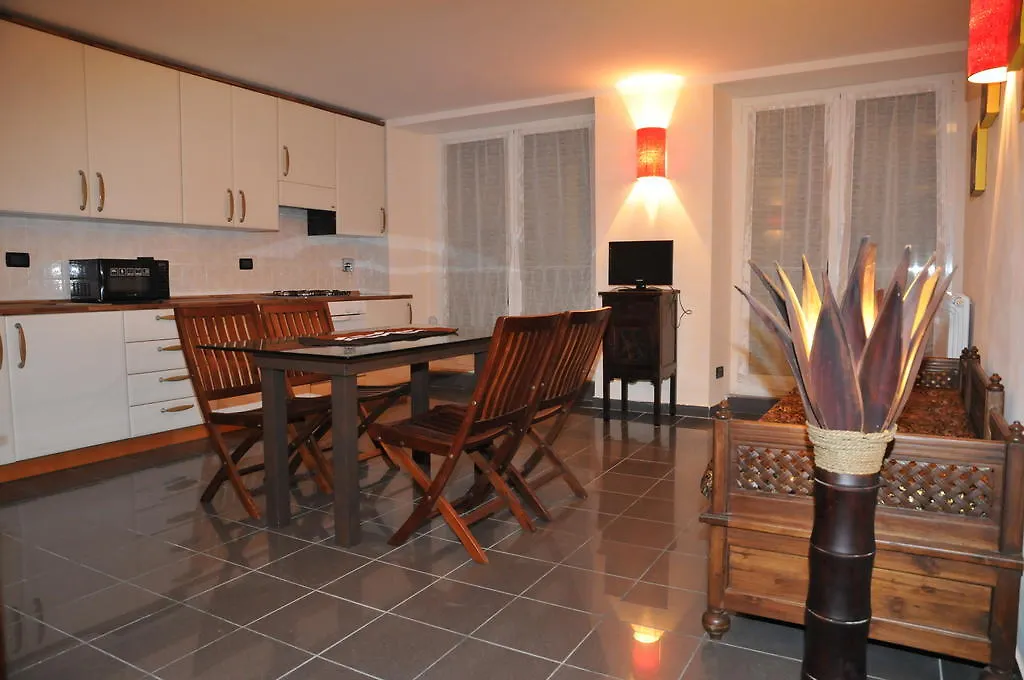 Bed & Breakfast Borobudur B&B Genoa Italy
