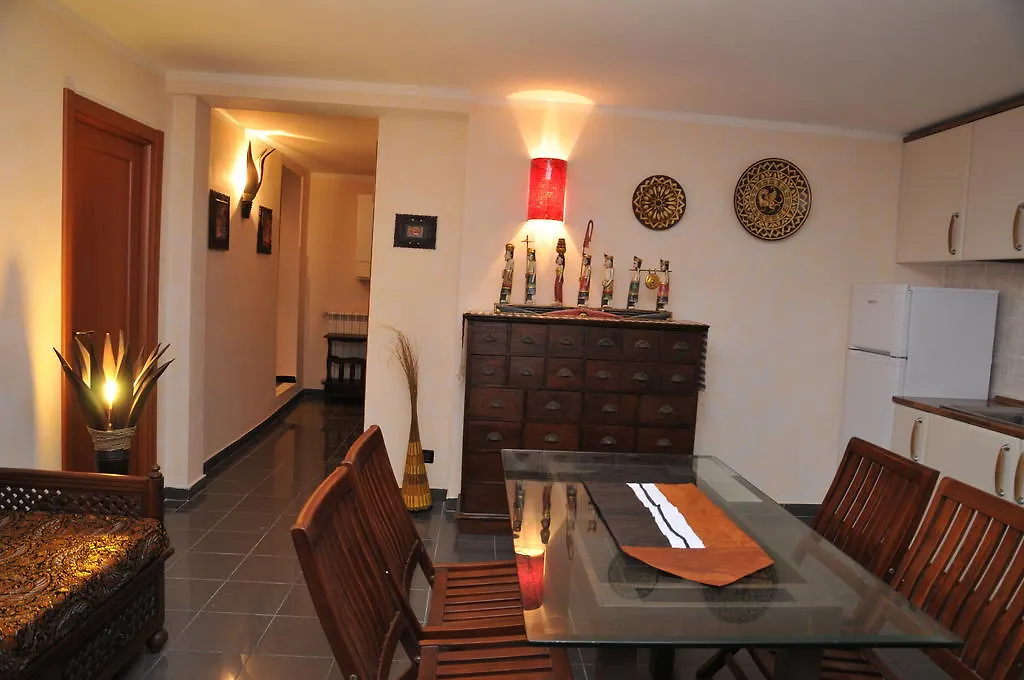 Bed & Breakfast Borobudur B&B Genoa