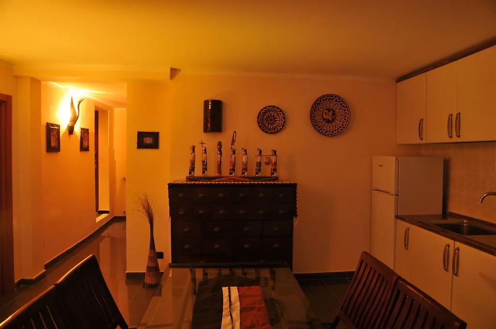 Borobudur B&B Genoa 0*,  Italy