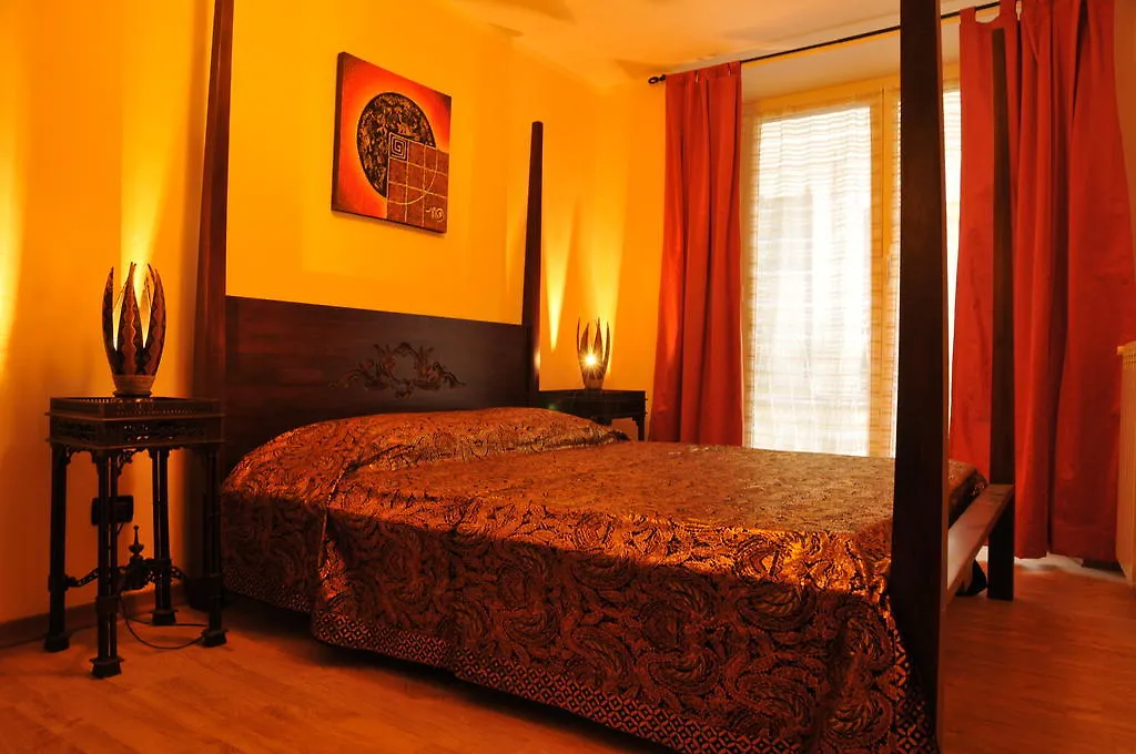 Bed & Breakfast Borobudur B&B Genoa