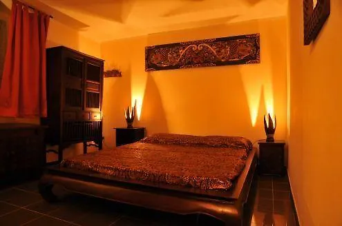 Borobudur B&B Genoa Bed & Breakfast